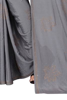 Grey embroidered crepe saree with blouse 3