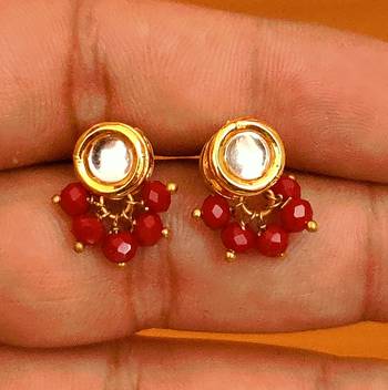 Maroon studs 1