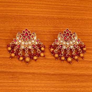 Red earrings 1