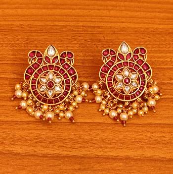 Red earrings 1