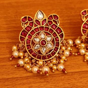 Red earrings 2