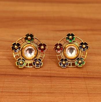 Multicolor studs 1