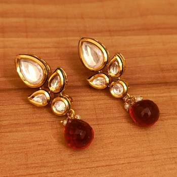 Red earrings 1