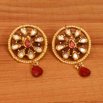 Red earrings 1