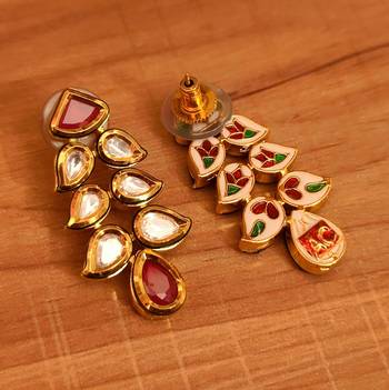 Red earrings 2