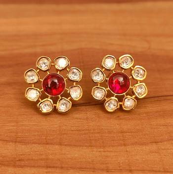 Red studs 1
