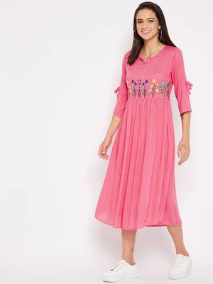 Pink embroidered rayon short-dresses 4
