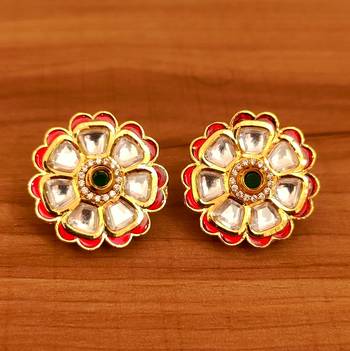 Multicolor studs 1