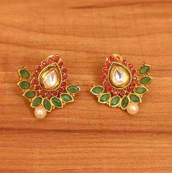 Multicolor studs 1