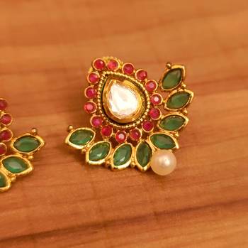 Multicolor studs 2