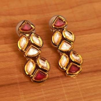 Red earrings 1
