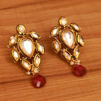 Red earrings 1