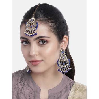 Traditional Handcrafted Earrings With Maang Tikka Encased with Faux Kundan & Pearl for Girls  1