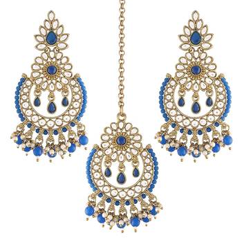 Traditional Handcrafted Earrings With Maang Tikka Encased with Faux Kundan & Pearl for Girls  2