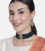 Traditional Choker Set Glided With Kundan & Beads For Girls 