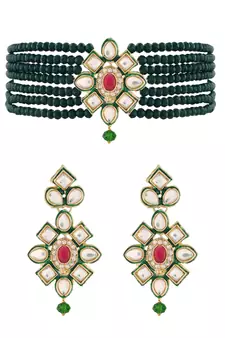 Traditional Choker Set Glided With Kundan & Beads For Girls 