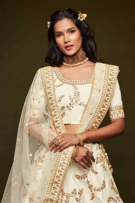 Elegance Off White Dori And Sequins Embroidered Bridal Designer Lehenga Choli Set 3