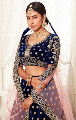 Navy-blue embroidered velvet semi stitched lehenga 4