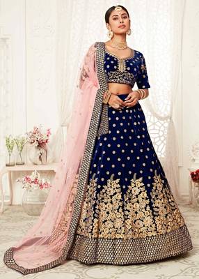 Navy-blue embroidered velvet semi stitched lehenga 5