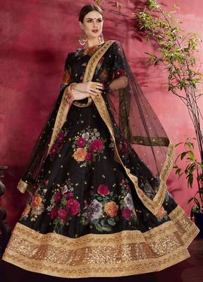 Black embroidered art silk semi stitched lehenga 3