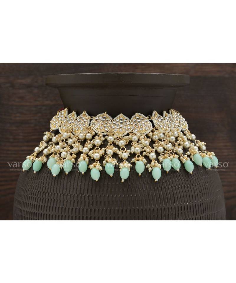 Red kundan Alloy  chocker  pair of Earring  mang tika