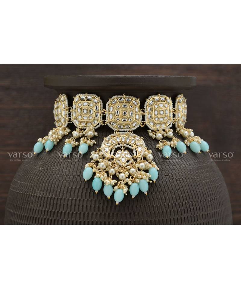Red kundan Alloy  chocker  pair of Earring  mang tika