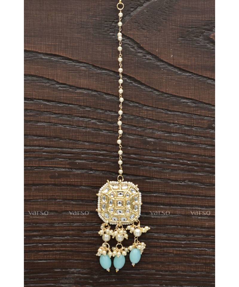 Red kundan Alloy  chocker  pair of Earring  mang tika