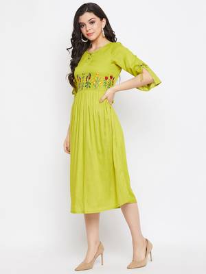 Green embroidered viscose rayon
 long-dresses 3