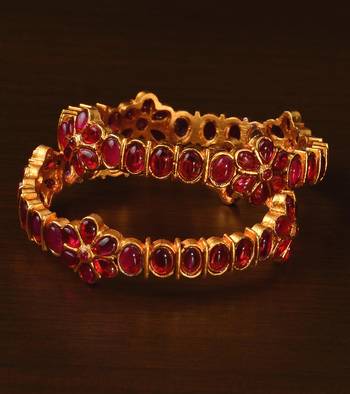 Ruby Embellished Matte Finish Temple Bangles BD563 2