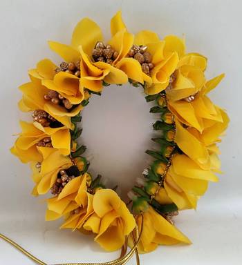 Yellow hair-accessories 2