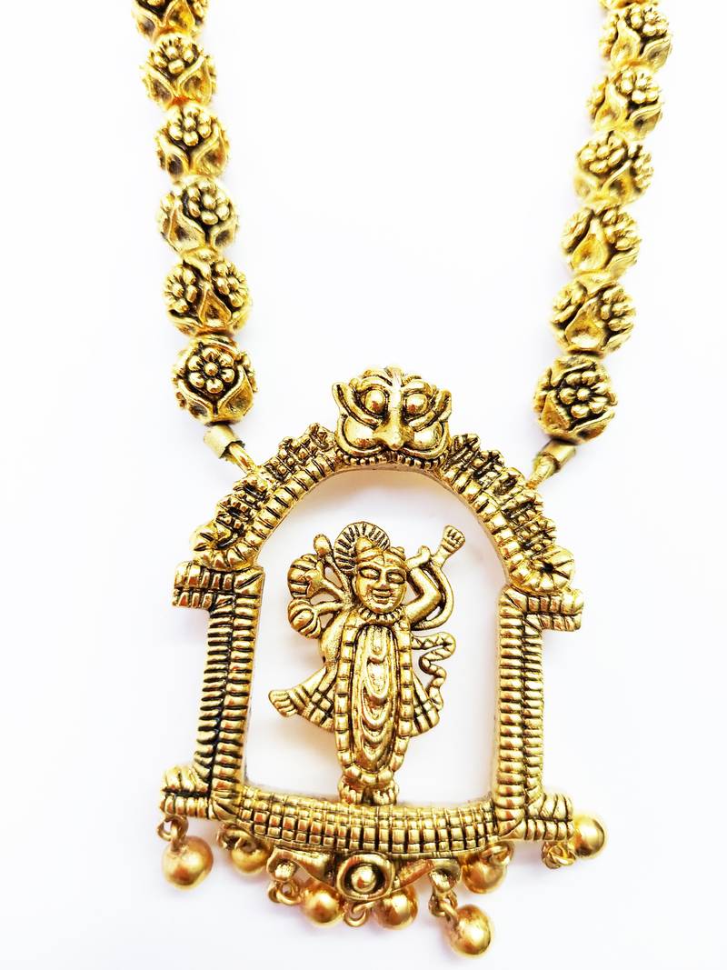 Shreenthji Design Pendant Gold Plated Beaded Feather Light  Necklace Mala with dori