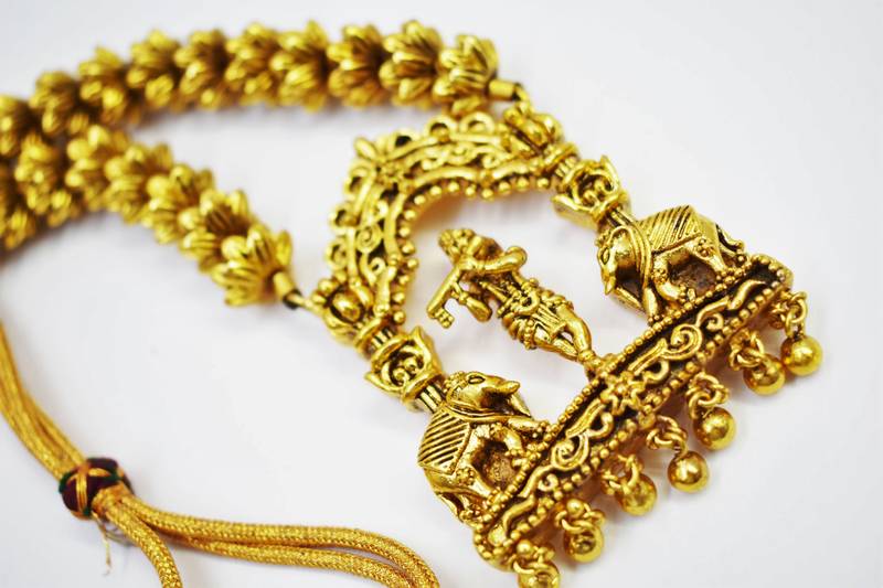 Pendant Gold Plated Beaded Feather Light  Necklace Mala with dori