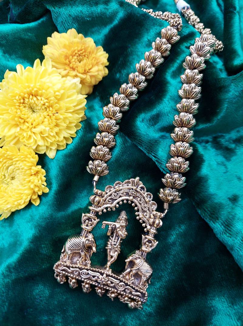 Pendant Gold Plated Beaded Feather Light  Necklace Mala with dori