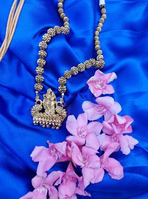 Radhe Krishna Design Pendant Gold Plated Beaded Feather Light  Necklace Mala with dori 4
