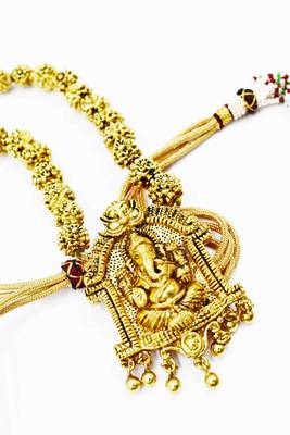 Ganesh Design Pendant Gold Plated Beaded Feather Light  Necklace Mala with dori 3