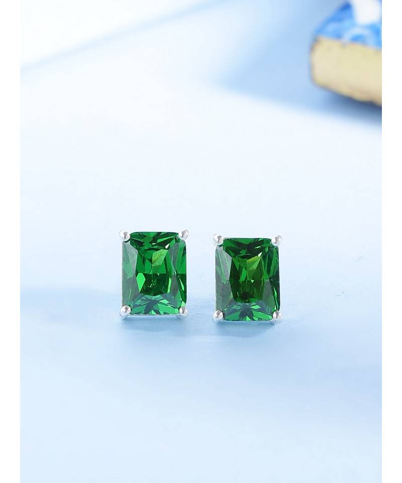 Emerald Oblong Stud Earrings in 925 silver
