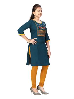 Green embroidered cotton girls-top-bottom 2