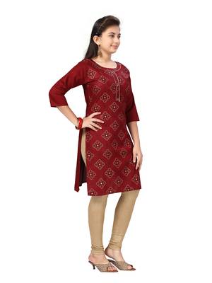 Maroon printed cotton kids-tops 2