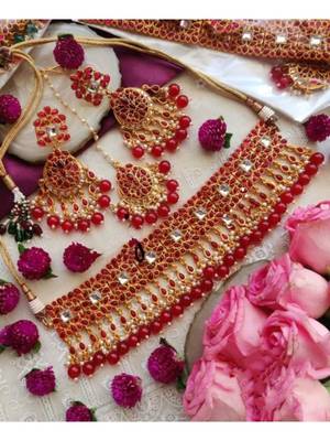 Red necklace-sets 1