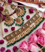 Green necklace-sets