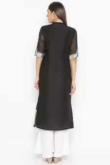 Black
 embroidered crepe kurta &-sets