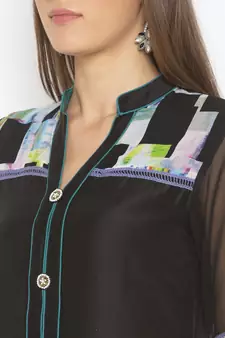 Black
 embroidered crepe kurta &-sets