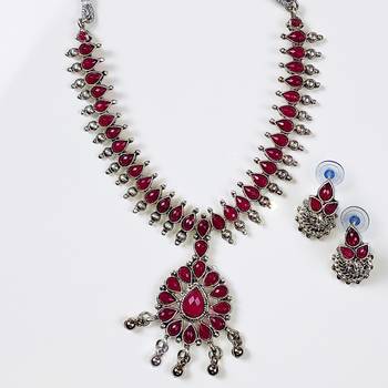 Silver Plated Gold Plated Traditional Maroon Kundan & Pearls Necklace Set For Women 3