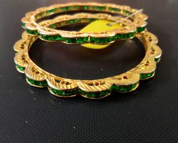 Green agate bangles-and-bracelets 1