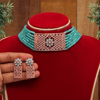 Green necklace-sets 1