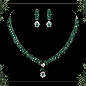 Green necklace-sets 1