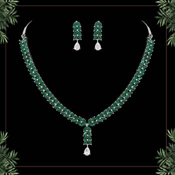 Green necklace-sets 1