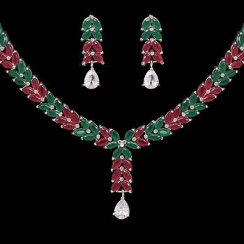 Maroon necklace-sets 2