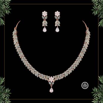 Green necklace-sets 1