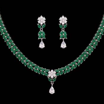 Green necklace-sets 2